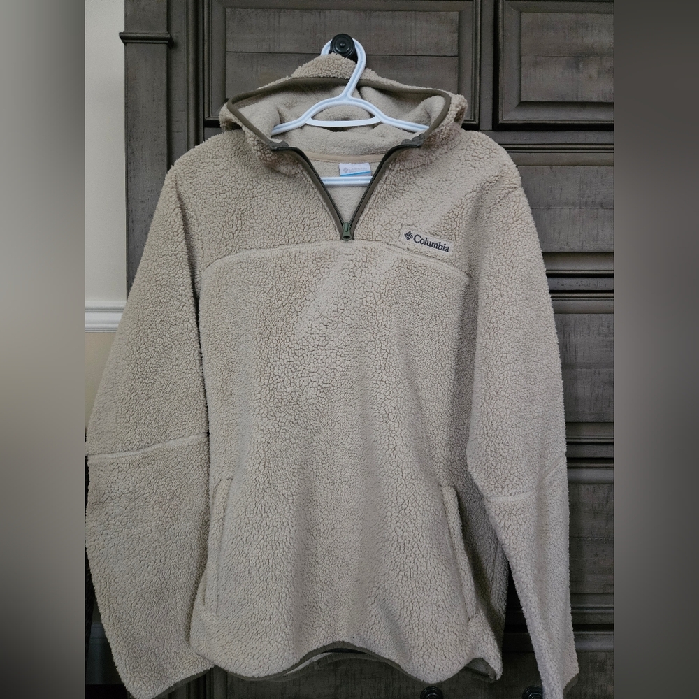 Columbia mens size S (fit medium) tan/ cream colored hoodie